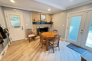 10 Dickens Ln, Taylors, SC 29687 - Photo 7