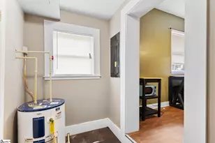109 Jackson St, Laurens, SC 29360 - Photo 13