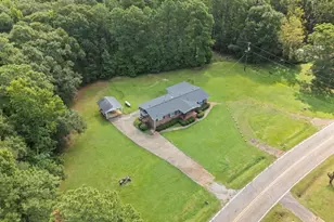 404 Roger Bolt Rd, Belton, SC 29627 - Photo 39