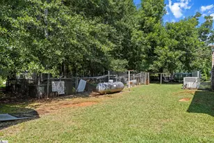 404 Roger Bolt Rd, Belton, SC 29627 - Photo 31