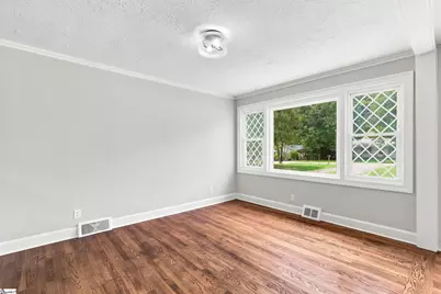 215 Elaine Avenue, Taylors, SC 29687 - Photo 7