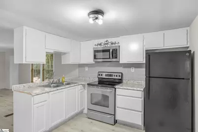 137 Rosemond Street, Pickens, SC 29671 - Photo 5