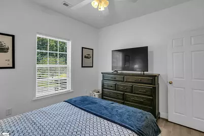 211 Lyons Drive, Simpsonville, SC 29681 - Photo 5