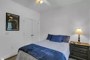 211 Lyons Dr, Simpsonville, SC 29681 - Photo 7