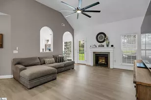 211 Lyons Dr, Simpsonville, SC 29681 - Photo 15