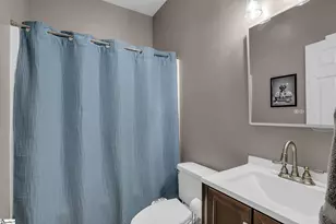 211 Lyons Dr, Simpsonville, SC 29681 - Photo 11