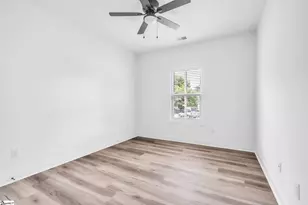 54 3rd Ave, Greenville, SC 29611 - Photo 21