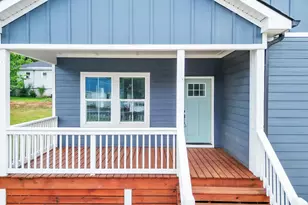 54 3rd Ave, Greenville, SC 29611 - Photo 3