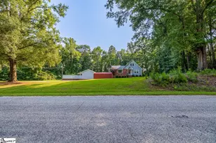 822 Mt Moriah Rd, Greenwood, SC 29646 - Photo 3