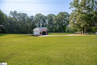 822 Mount Moriah Road, Greenwood, SC 29646 - Photo 11