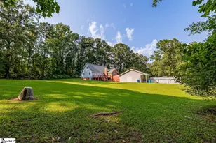 822 Mt Moriah Rd, Greenwood, SC 29646 - Photo 5