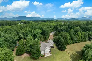 1527 S Blackstock Rd, Landrum, SC 29356 - Photo 21
