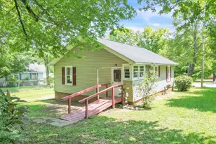 704 Slater Rd, Marietta, SC 29661 - Photo 27