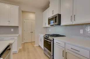 216 Bellflower Ln, Anderson, SC 29625 - Photo 5