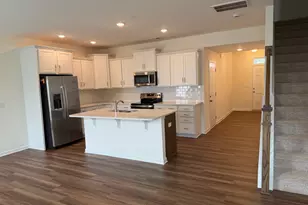 6 E Waller Dr, Greenville, SC 29611 - Photo 3