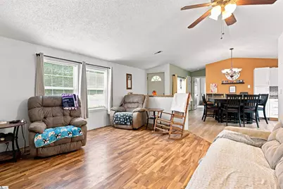 377 Fort Lndley Road, Laurens, SC 29360 - Photo 9