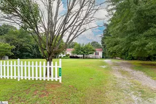 377 Fort Lindley Rd, Laurens, SC 29360 - Photo 5
