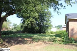 86 Grove St, Clinton, SC 29325 - Photo 5