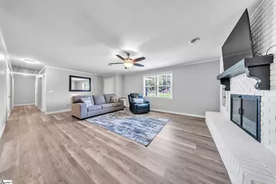 207 Vinewood Street, Piedmont, SC 29673 - Photo 3