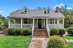 143 Broadway Ave, Tryon, NC 28782 - Photo 3