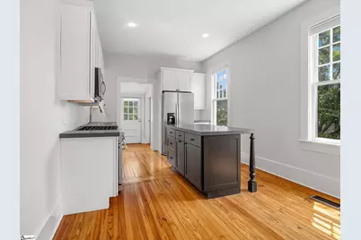 143 Broadway Avenue, Tryon, NC 28782 - Photo 11