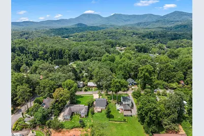 143 Broadway Avenue, Tryon, NC 28782 - Photo 35