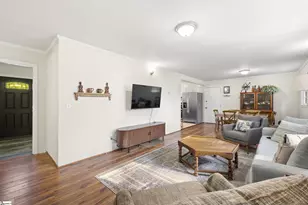 132 Trent Dr, Taylors, SC 29687 - Photo 9