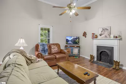 310 Edgemont Avenue, Liberty, SC 29657 - Photo 9