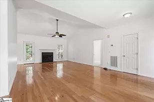 407 Roberts Rd, Taylors, SC 29687 - Photo 5