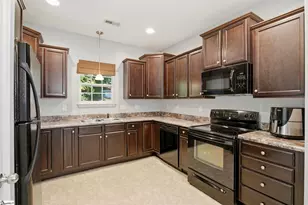 216 Alco St, Greenville, SC 29609 - Photo 9
