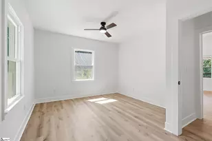 207 S 7th St, Easley, SC 29640 - Photo 19