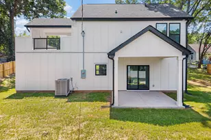 202 Pine St, Easley, SC 29640 - Photo 35