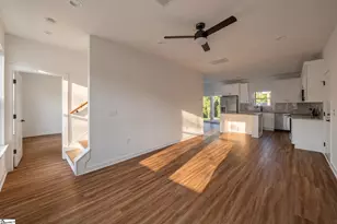 202 Pine St, Easley, SC 29640 - Photo 13