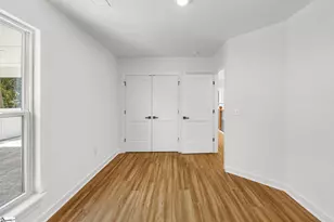 202 Pine St, Easley, SC 29640 - Photo 29