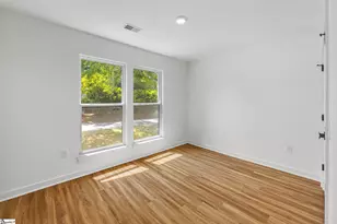 202 Pine St, Easley, SC 29640 - Photo 23