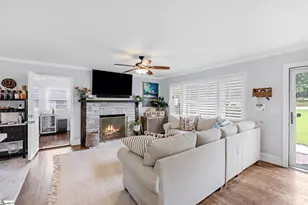 212 Robin Hood Rd, Greenville, SC 29607 - Photo 5