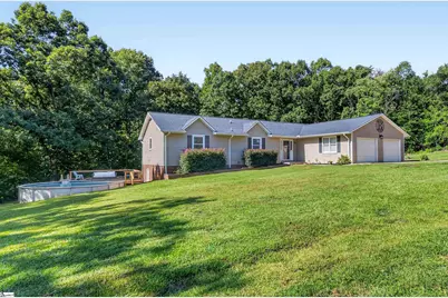 180 Hillcrest Drive, Gaffney, SC 29340 - Photo 1