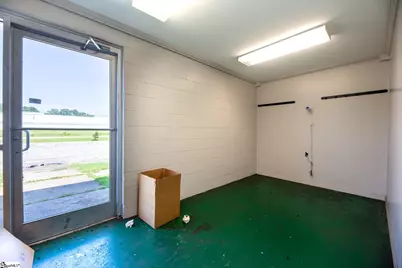 29086 U.S. 76 Highway, Clinton, SC 29325 - Photo 9