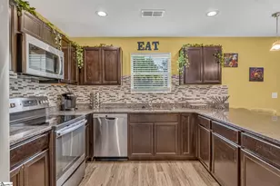 520 Millsgate Cir, Boiling Springs, SC 29316 - Photo 11