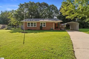 17 Lawnview Ct, Wellford, SC 29385 - Photo 1