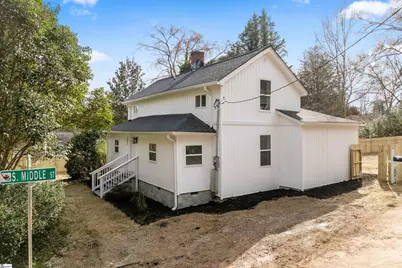 221 Calvert Street, Spartanburg, SC 29307 - Photo 1
