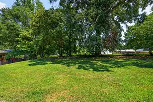 227 Anita Dr, Spartanburg, SC 29302 - Photo 5