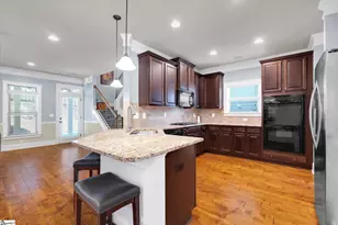 140 River Valley Ln, Greenville, SC 29605 - Photo 5