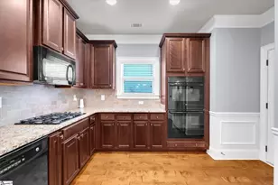140 River Valley Ln, Greenville, SC 29605 - Photo 9