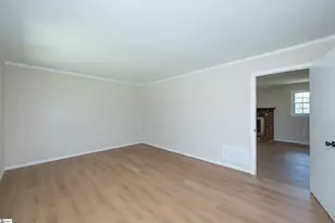 115 Wolfe Rd, Greer, SC 29650 - Photo 7