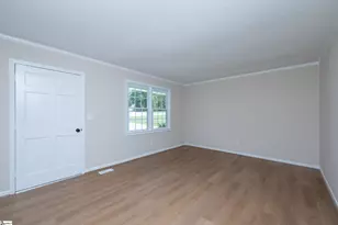 115 Wolfe Rd, Greer, SC 29650 - Photo 5