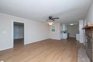 115 Wolfe Rd, Greer, SC 29650 - Photo 9