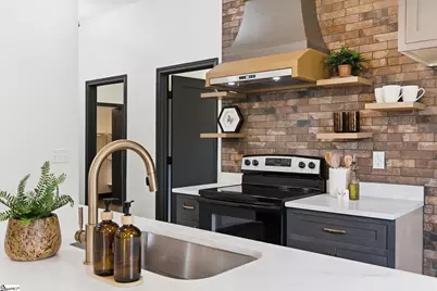 1 E 5th Street, Greenville, SC 29611 - Photo 15