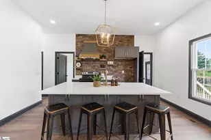 1 E 5th St, Greenville, SC 29611 - Photo 13
