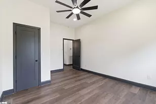 1 E 5th St, Greenville, SC 29611 - Photo 19